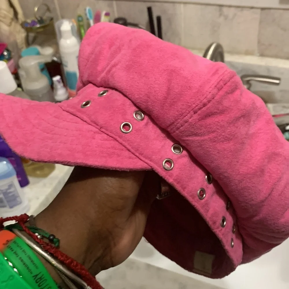 Pink hat - Picture 3 of 6